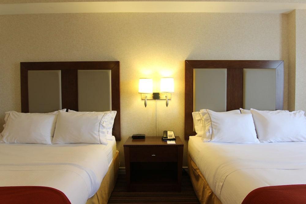 Holiday Inn Express Whitby Oshawa By Ihg Ngoại thất bức ảnh