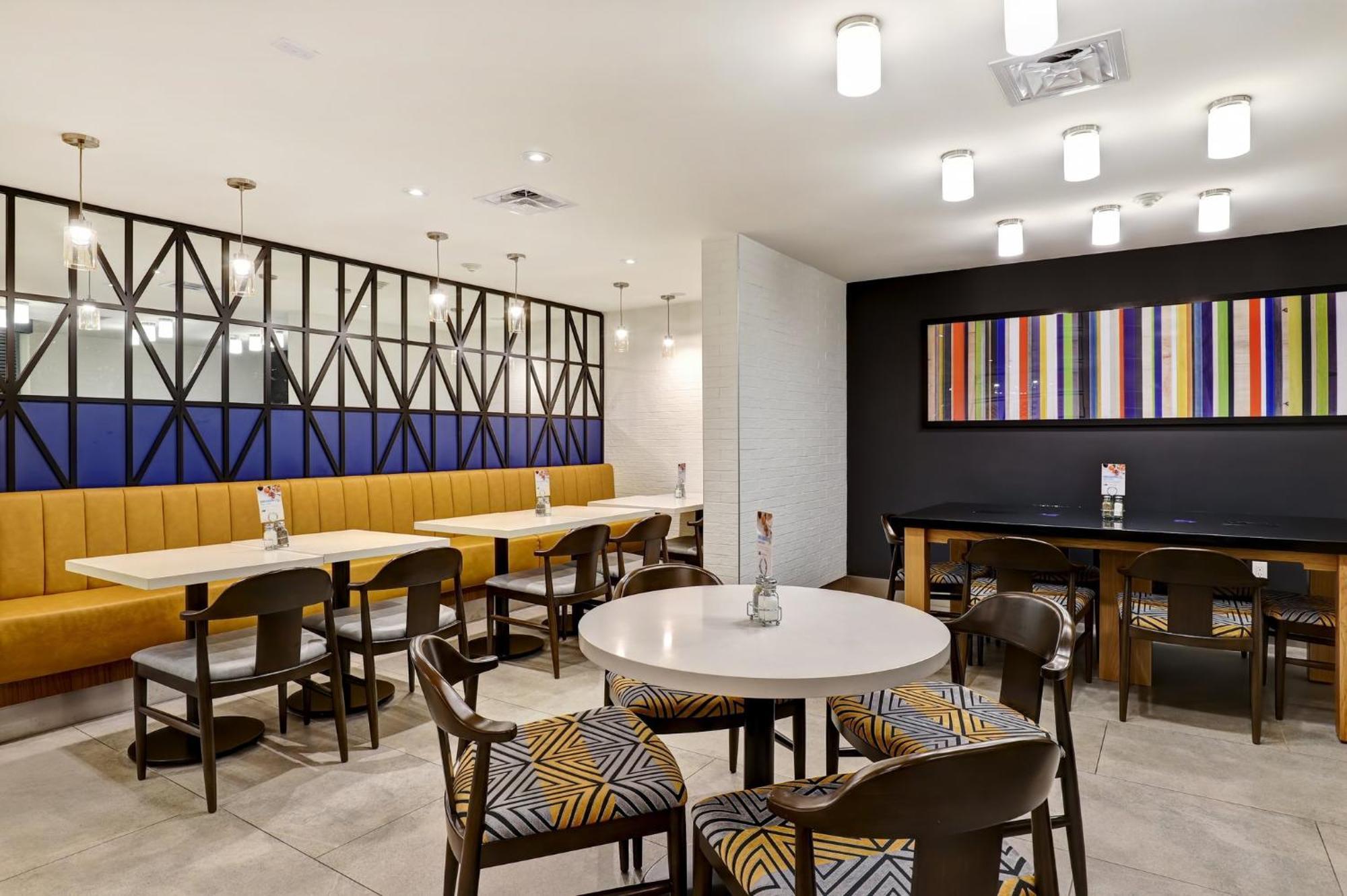 Holiday Inn Express Whitby Oshawa By Ihg Ngoại thất bức ảnh