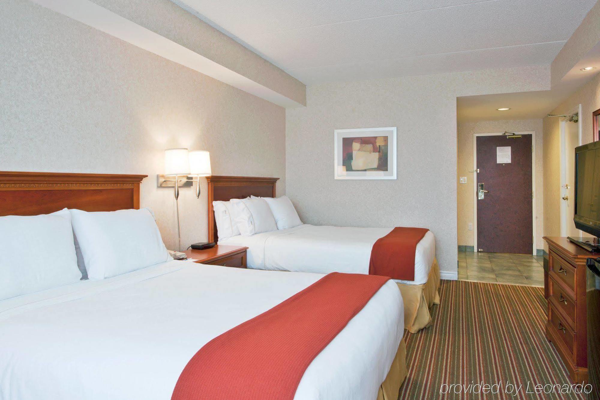 Holiday Inn Express Whitby Oshawa By Ihg Phòng bức ảnh